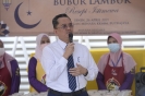 Program Gotong Royong Bubur Lambuk Resepi Istimewa Di Perkarangan Kompleks KKMM Untuk Petugas Hadapan PKRC Dan Warga KKMM Pada 26 April 2021
