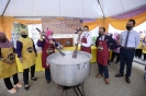 Program Gotong Royong Bubur Lambuk Resepi Istimewa Di Perkarangan Kompleks KKMM Untuk Petugas Hadapan PKRC Dan Warga KKMM Pada 26 April 2021