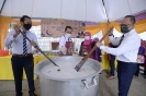 Program Gotong Royong Bubur Lambuk Resepi Istimewa Di Perkarangan Kompleks KKMM Untuk Petugas Hadapan PKRC Dan Warga KKMM Pada 26 April 2021